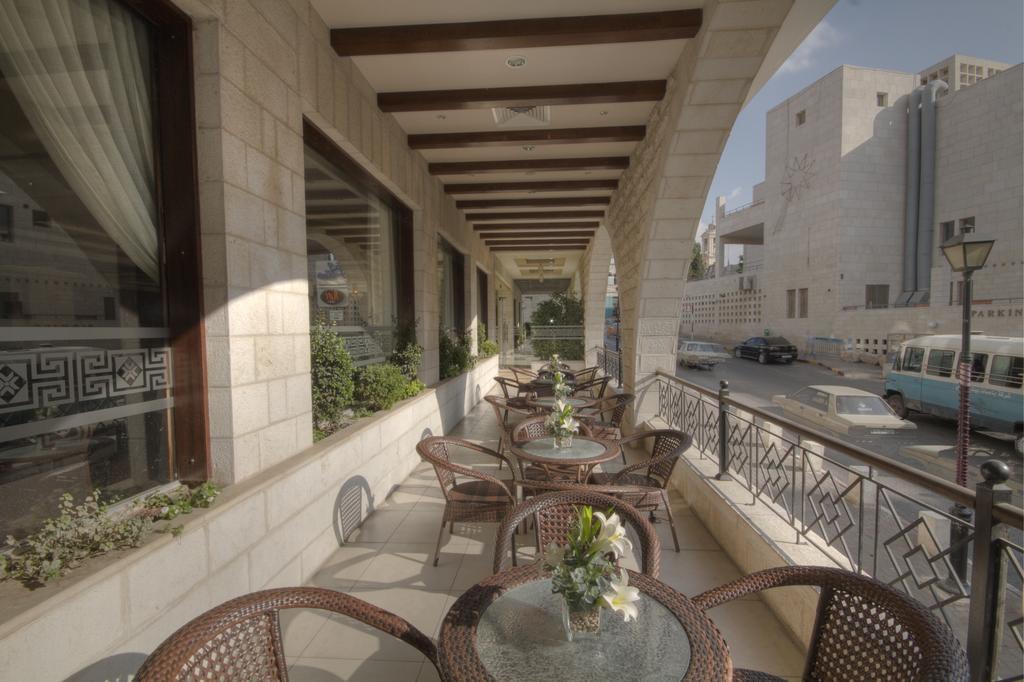 Manger Square Hotel Вифлеем Экстерьер фото